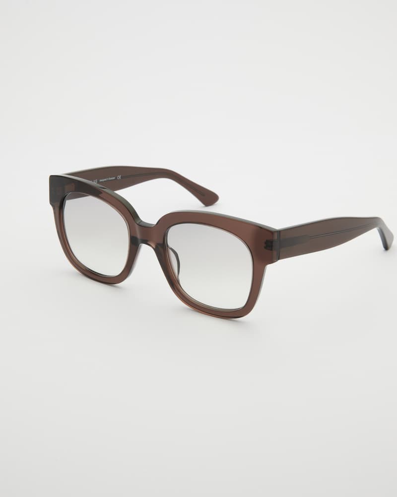 Chloe Chocolate Tinted