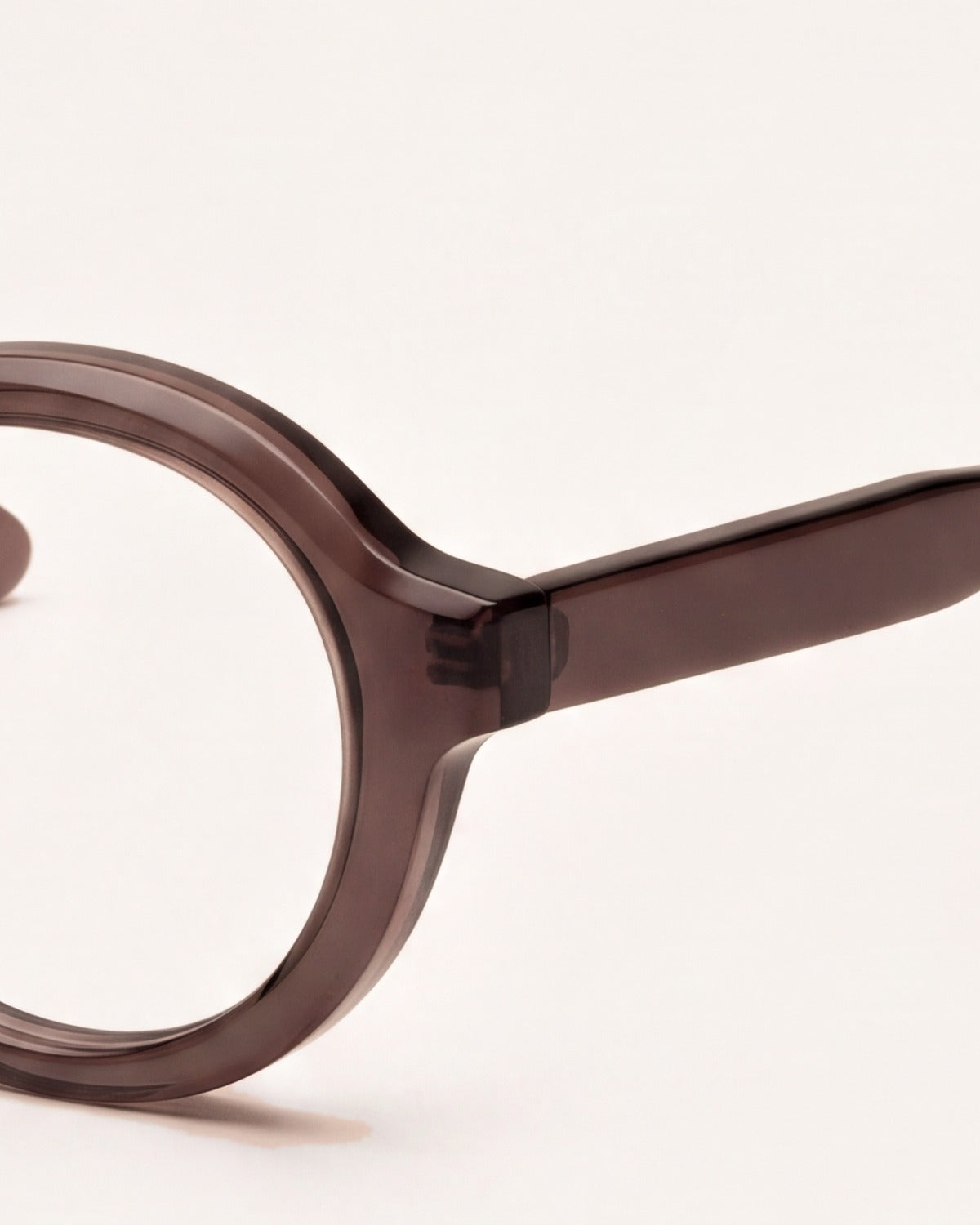 Rakel in dark brown, detail