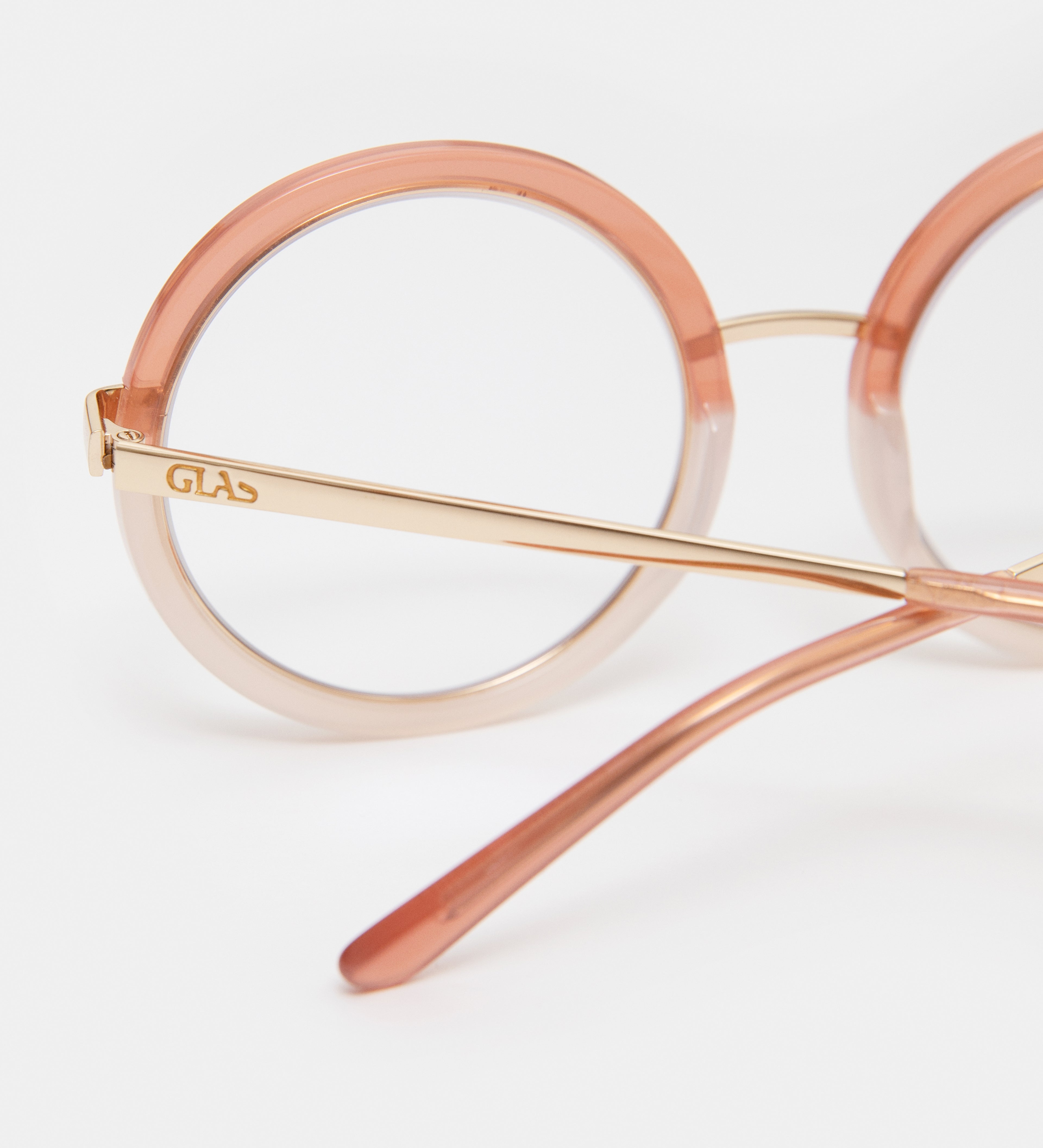 Merle Raspberry Readers