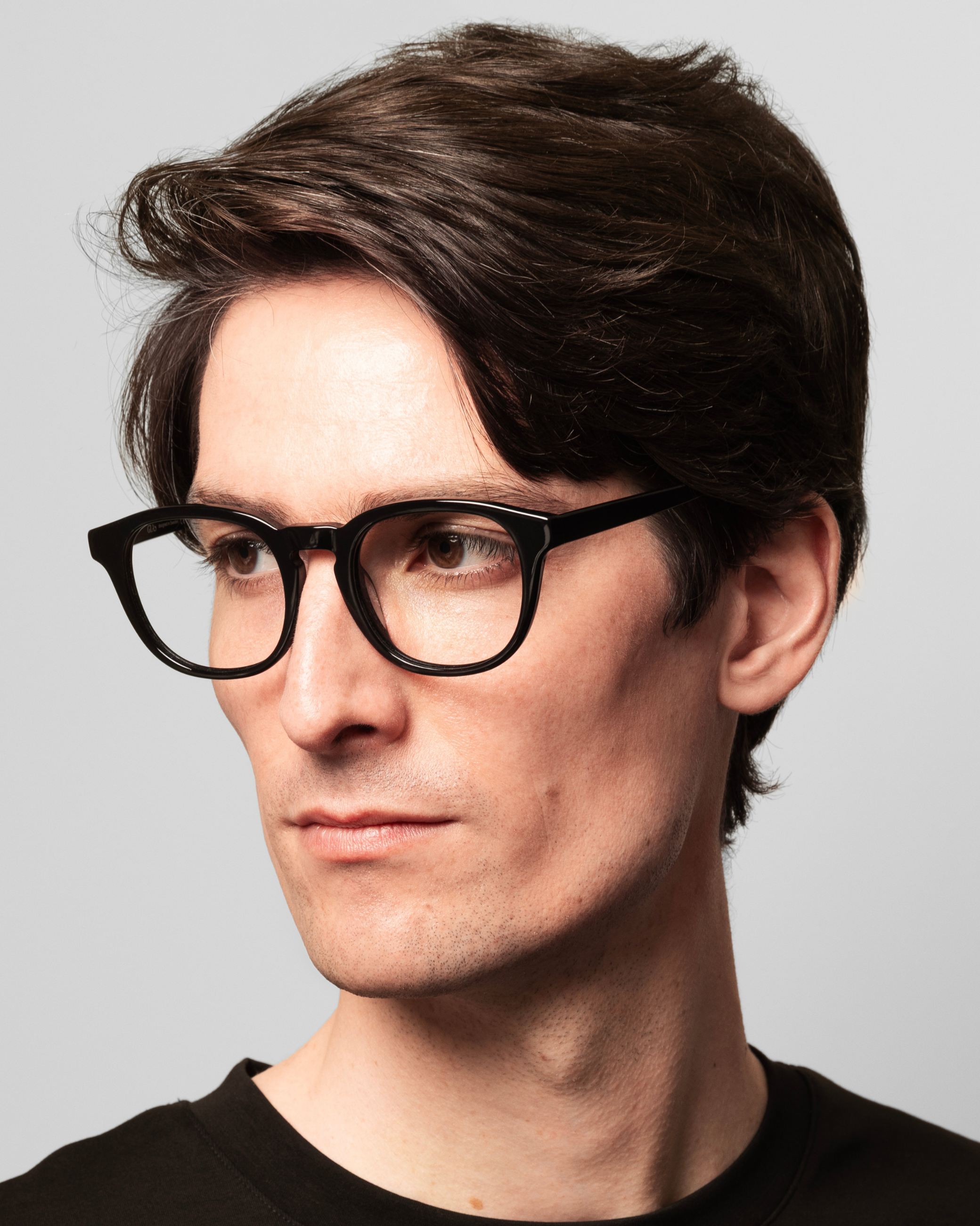 Viggo Black Blue Light