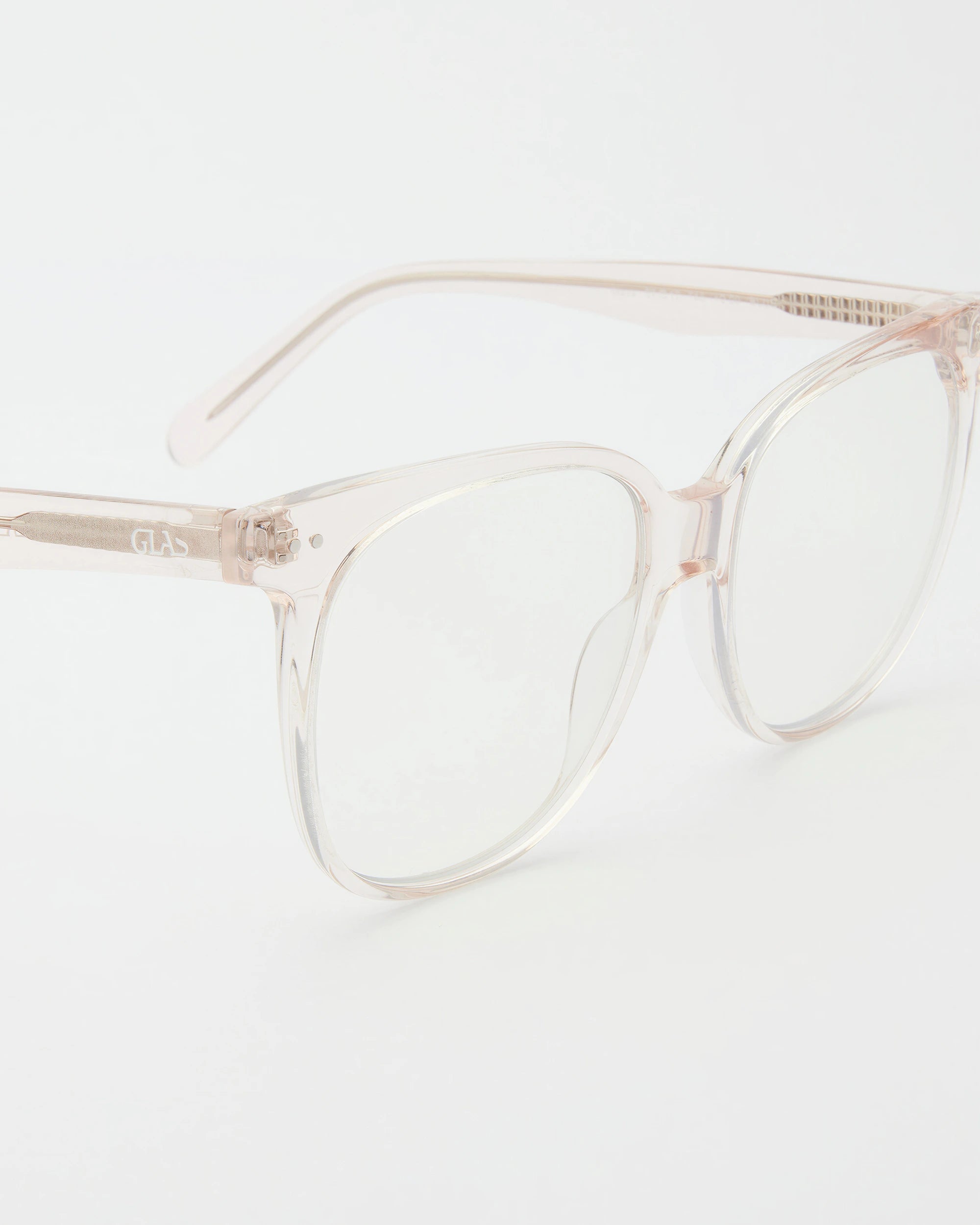 Maya Rose Quartz — clear blush frame